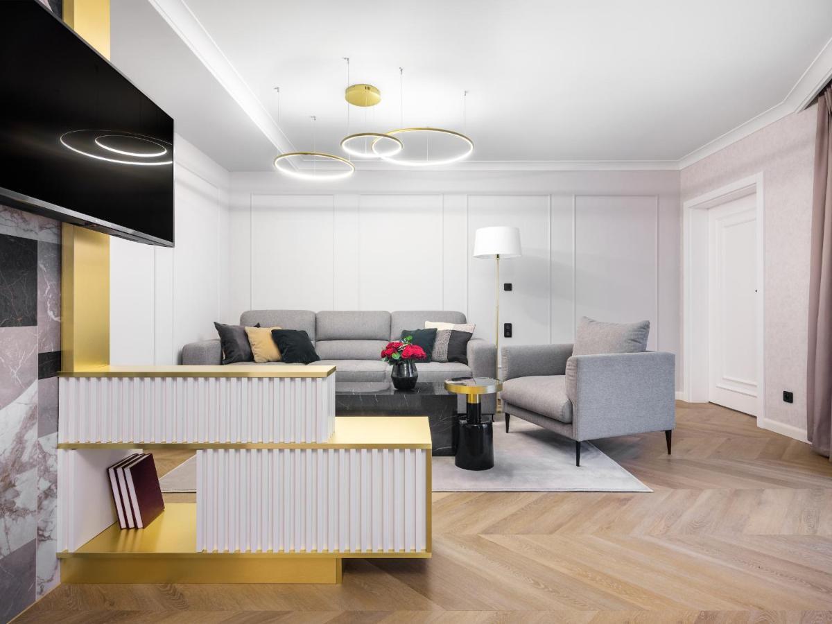 Golden Queen Deluxe Jacuzzi Apartments - Old Town Krakov Exteriér fotografie