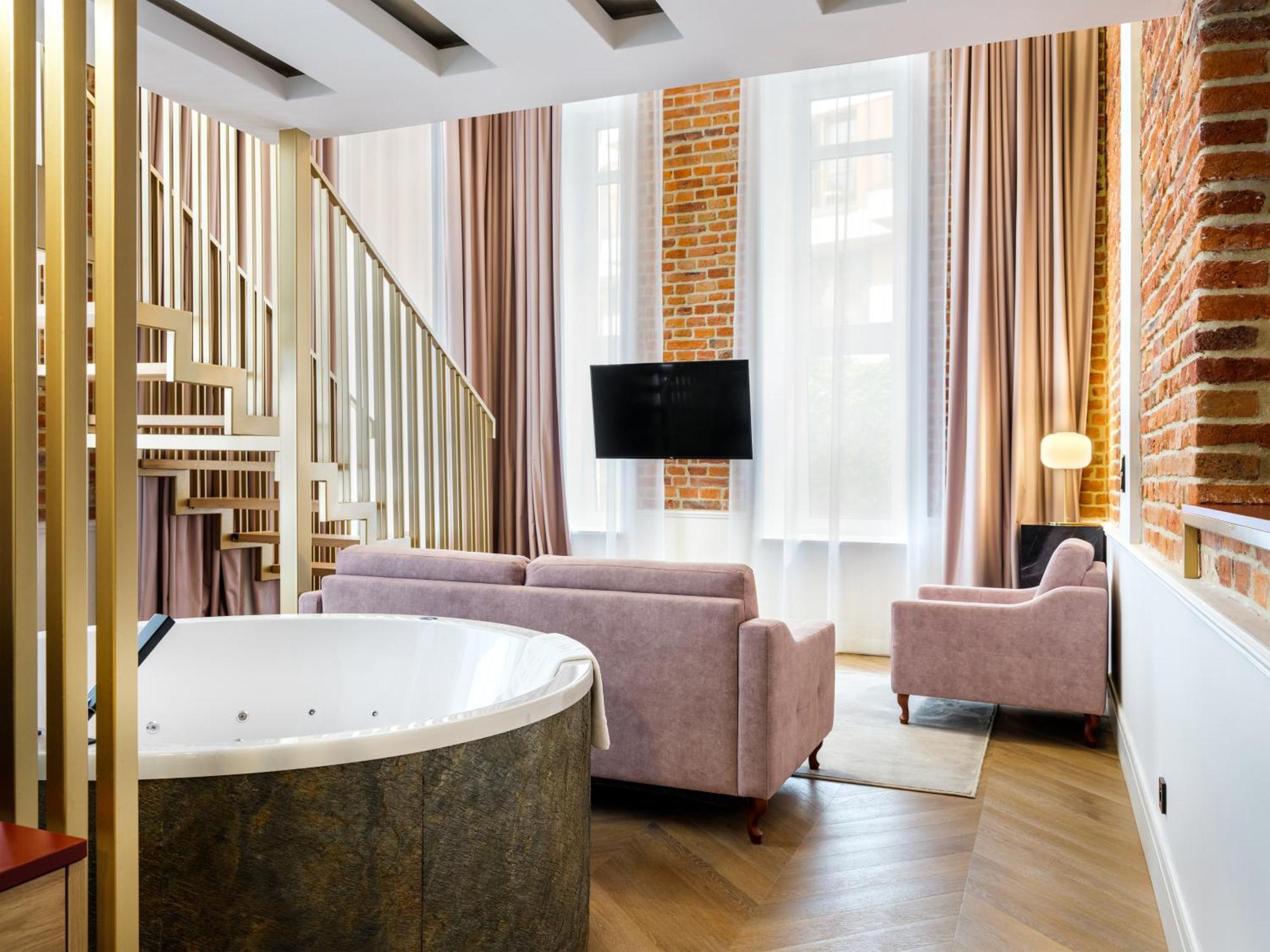 Golden Queen Deluxe Jacuzzi Apartments - Old Town Krakov Exteriér fotografie